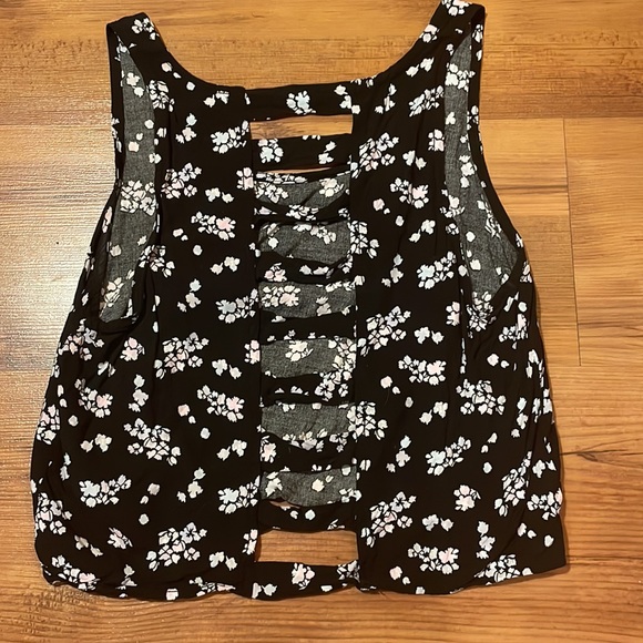 Garage Floral Crop Too XS Black/White - Picture 4 of 4